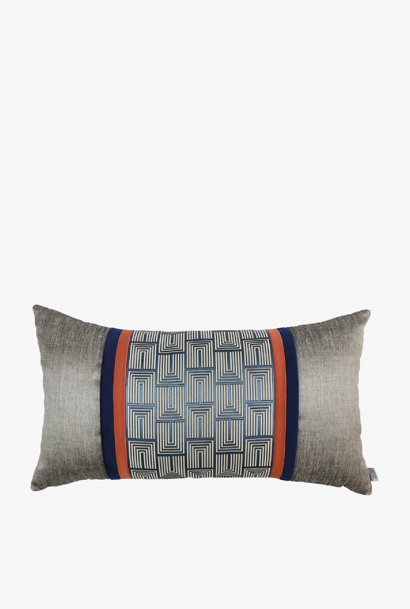 Geometrik Desenli Bantlı Yastık